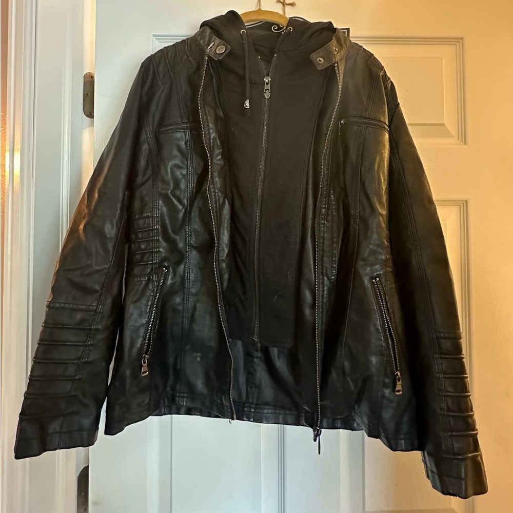 Springrain Women's Faux Leather Jacket - LARGE - LIKE NEW